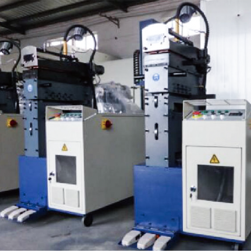 Machine de cisaillement et de soudage bout à bout